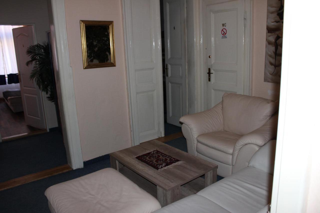 Club Nocleg ze śniadaniem